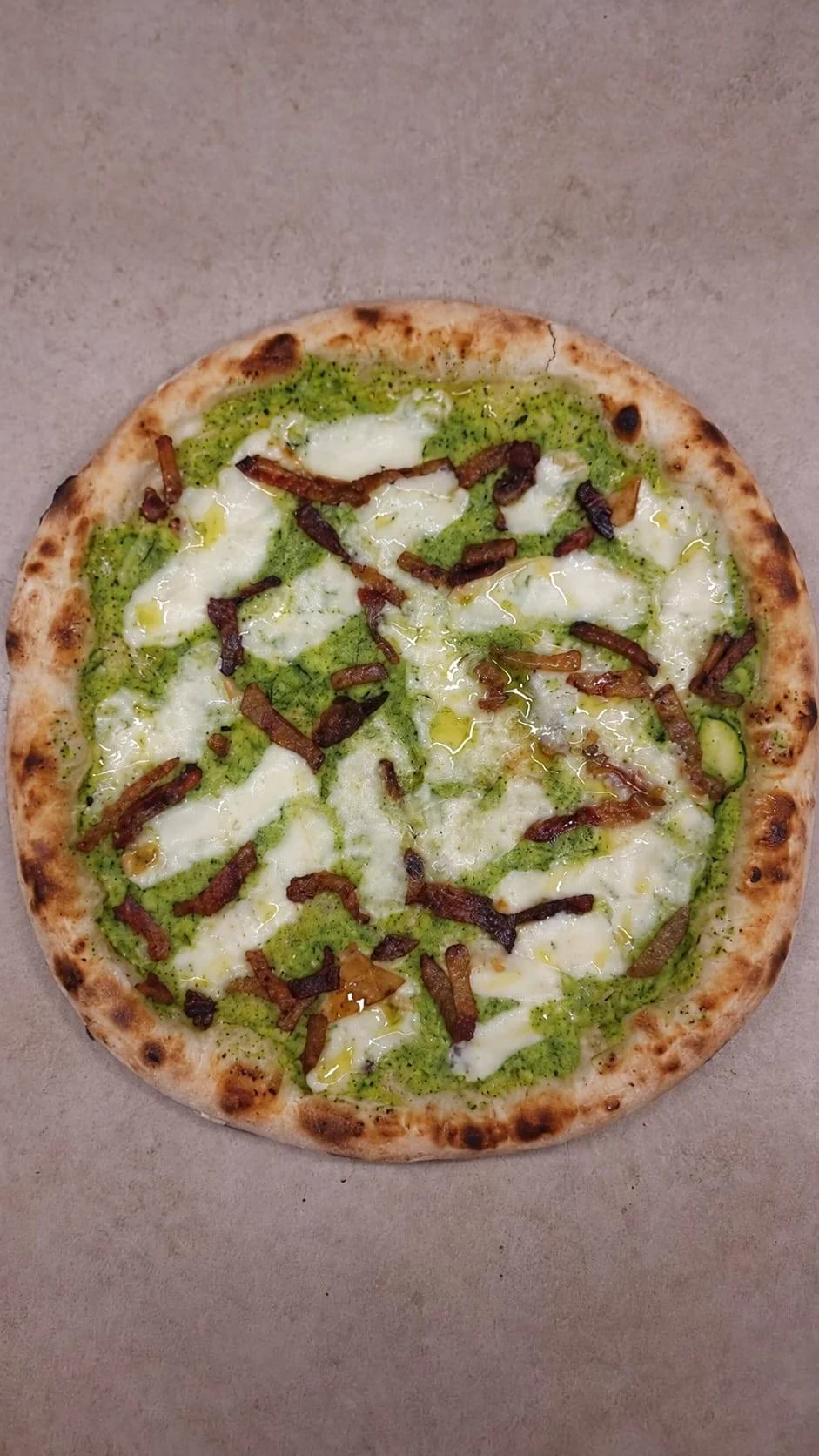 Pizza Saporita di Autentica Pizzeria